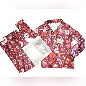 Taylor Swift Pajamas 2 PC with 2026 Calendar